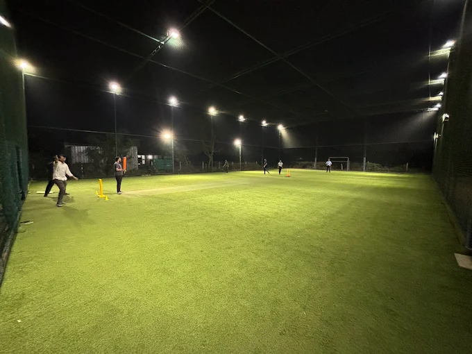 All Stars Box Turf and Cafe thumb 2