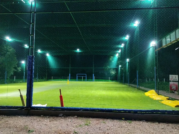 All Stars Box Turf and Cafe thumb 3