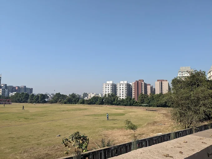 Happy Cricket Ground thumb 4