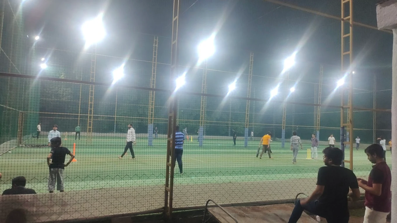 Naik Box Cricket thumb 2