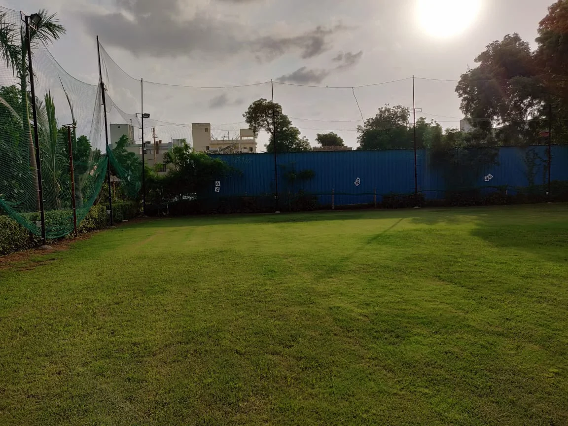 Square Out Arena thumb 2