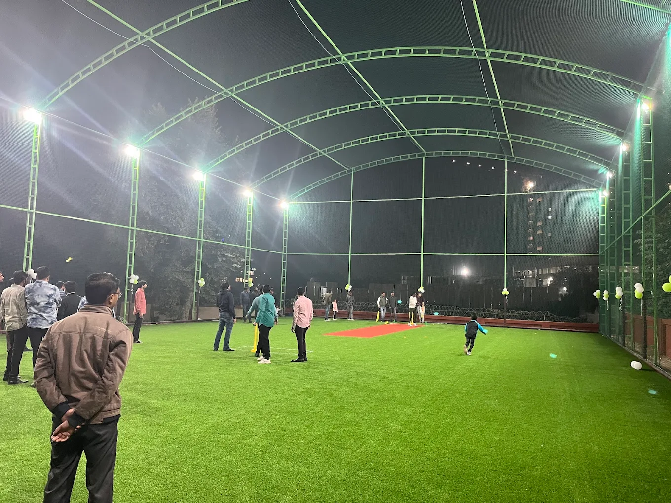 The Seven Sky Box Cricket thumb 1