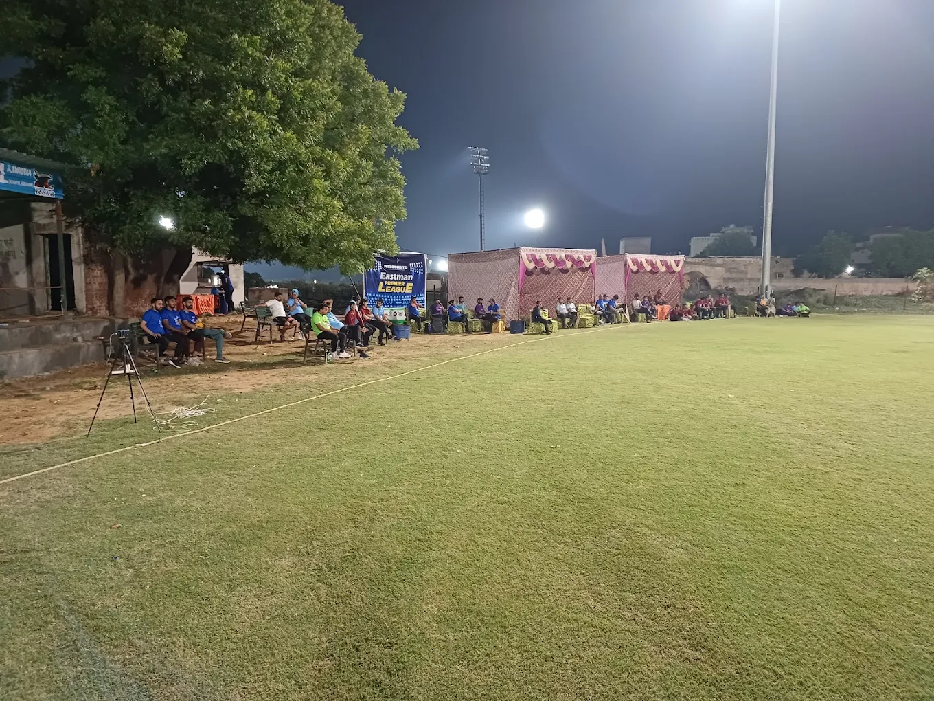 StarShine Cricket Ground thumb 3