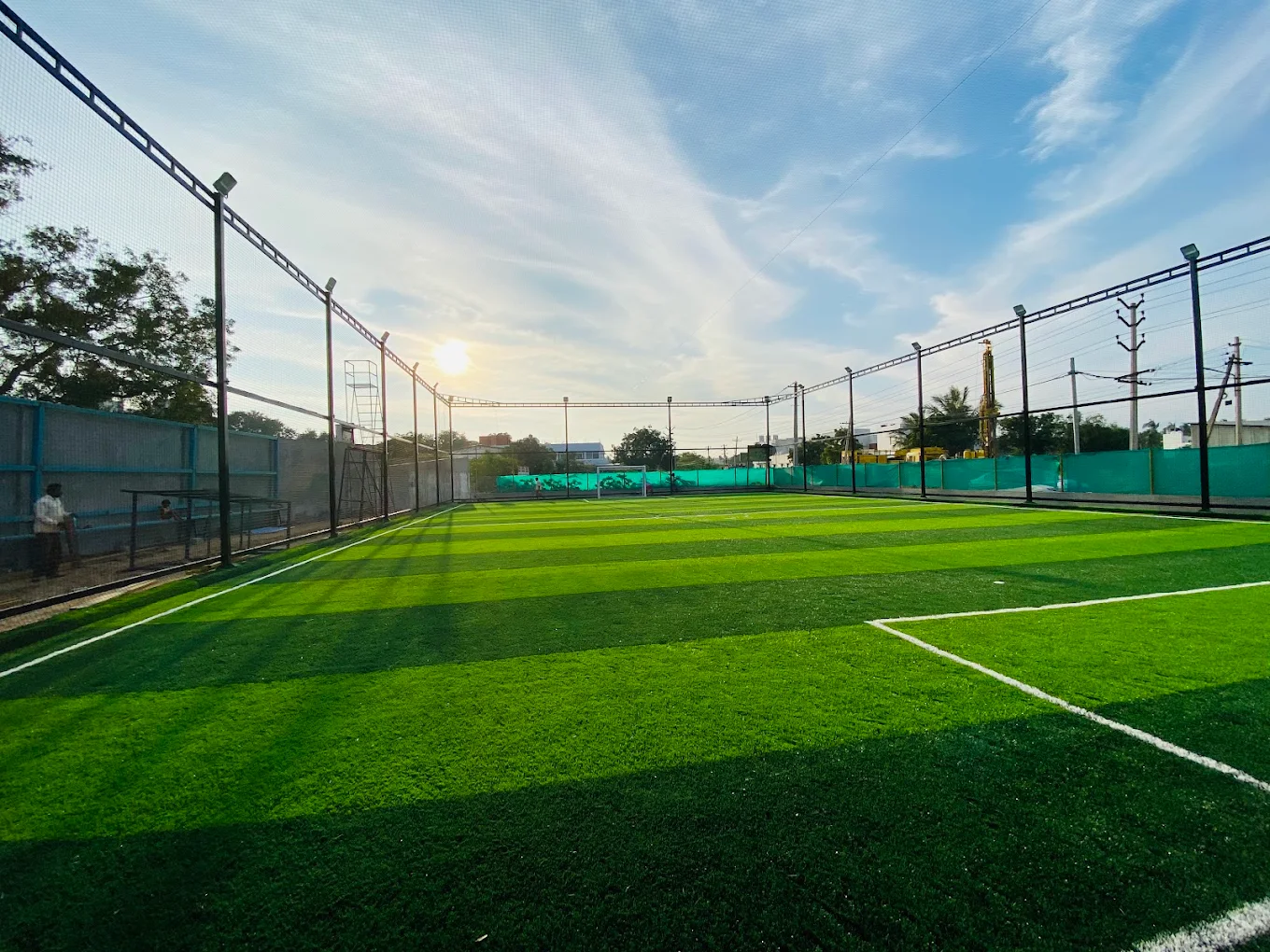 5th yard - Football turf
