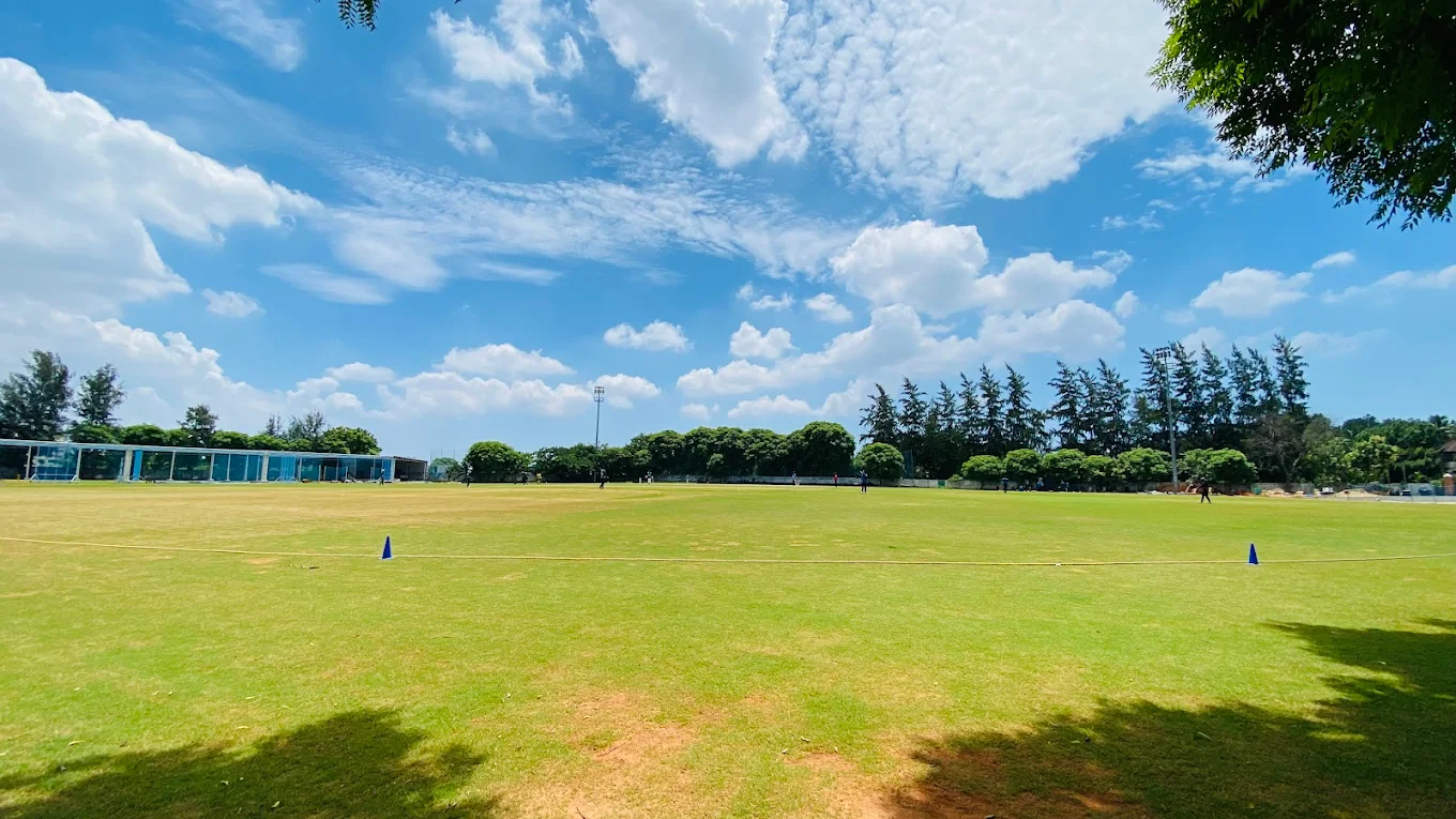 Omega Cricket Ground thumb 3