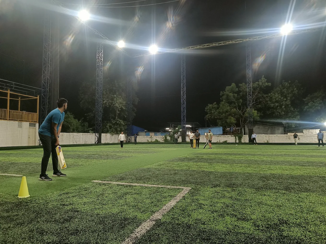 PAV SPORTS CLUB thumb 2