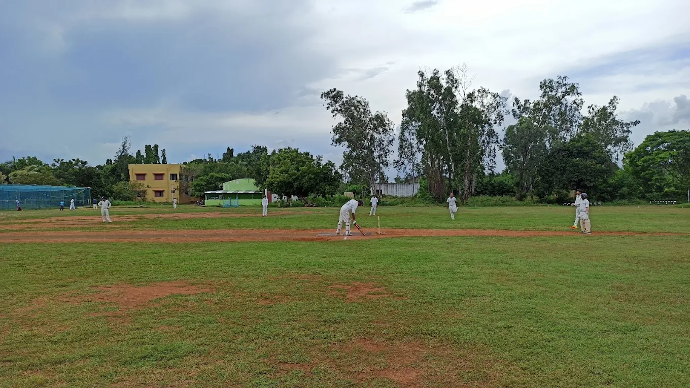 QMC Cricket Ground thumb 2