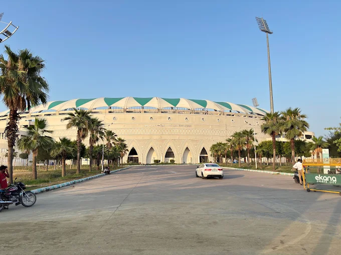 Ekana Cricket Stadium photo 4