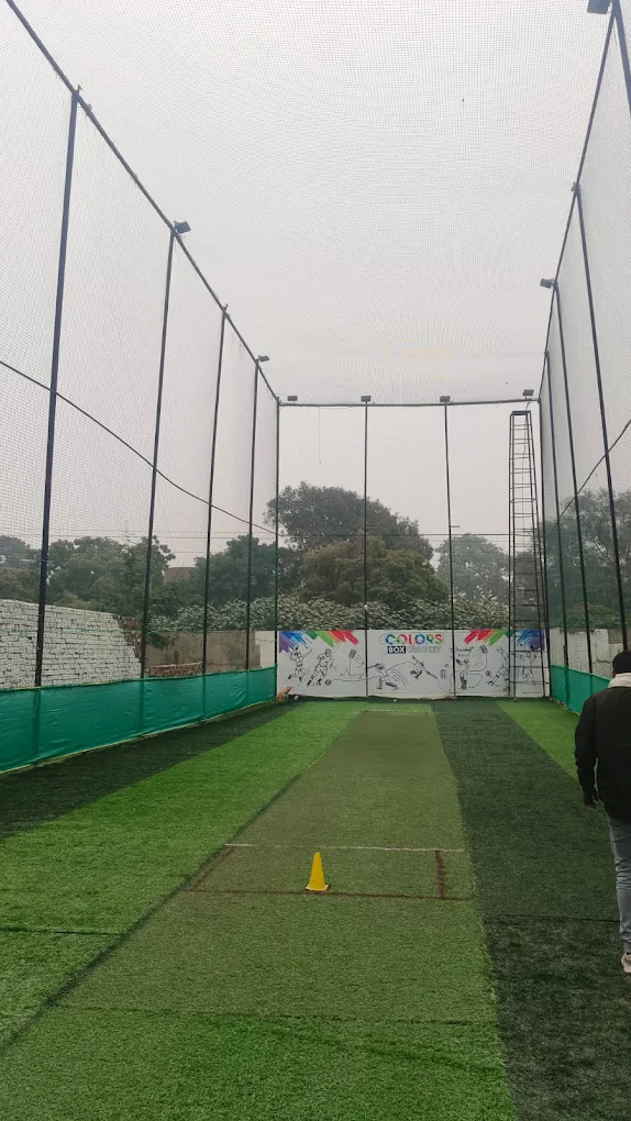 Colors Box Cricket thumb 4